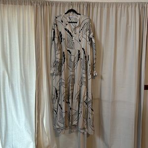 The Lulo Project - The Effortless Tunic - Cream Swan SMALL PRICE FIRM